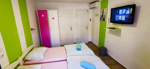 Croparadise Green Hostel