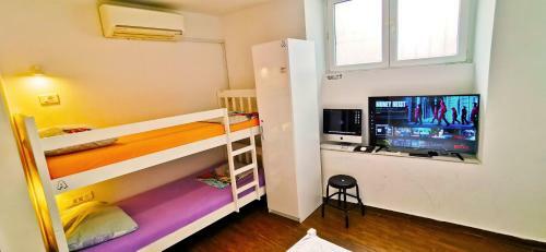 Croparadise Green Hostel