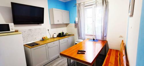 Croparadise Green Hostel