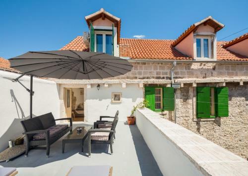 Cindro Apartment With Terrace