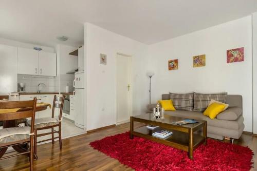Apartment Deni - Modern In Center