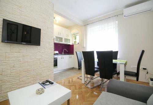 Apartment Snjezanal- In The Center