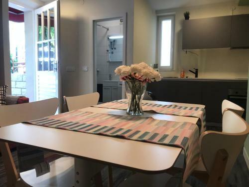 One Bedroom Apartment