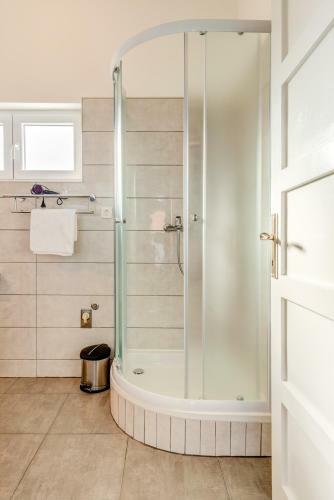 Villa Lct Holiday Home Florentina