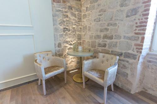 Hostal Riva Palace