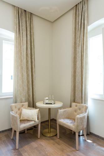 Hostal Riva Palace