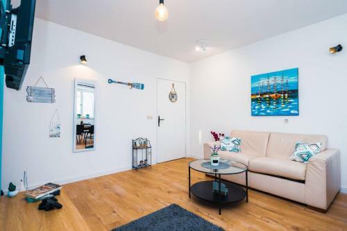 Immaculate 3-bed Apartment In Split