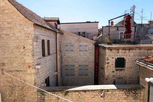 Hostal Gothic Palace Heritage