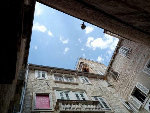 Hostal Gothic Palace Heritage