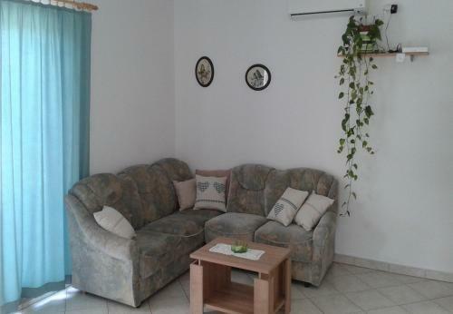 Apartment Ante - 10 M From Sea