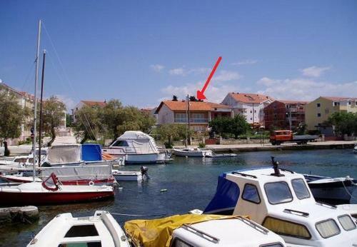 Apartment Ante - 10 M From Sea