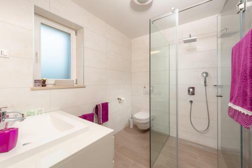 Splitska Villa Sleeps 8 Pool Air Con Wifi