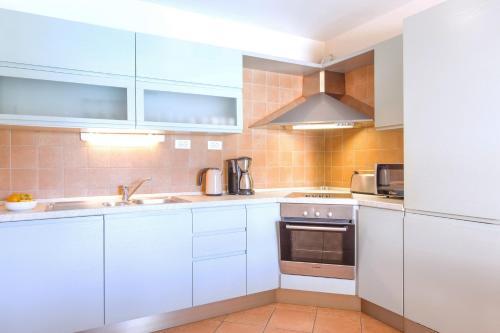 Stari Grad Villa Sleeps 8 With Pool Air Con And Wifi