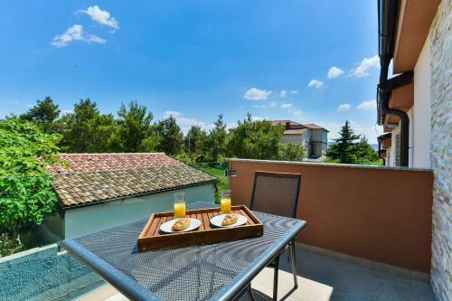 Crowonder Cascada Villa With Jacuzzi - S5