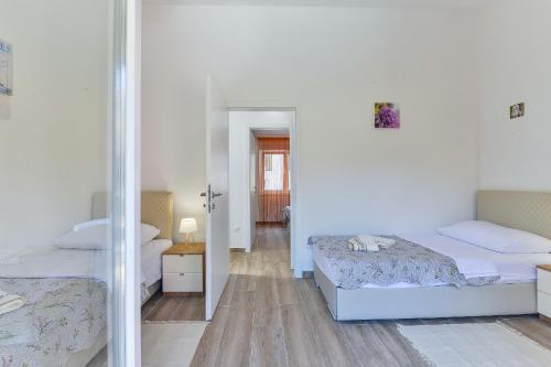 Crowonder Cascada Villa With Jacuzzi - S5
