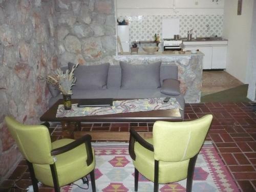 Impeccable 2-bed Apartment In Stari Grad