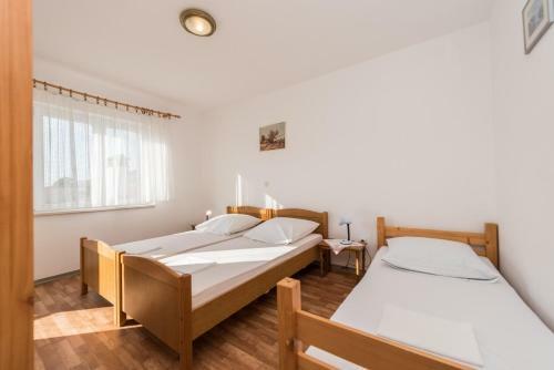 Apartments Jadra - 28m From Beach