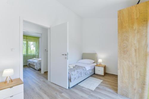 Crowonder Cascada Villa With Jacuzzi - S1