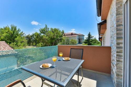 Crowonder Cascada Villa With Jacuzzi - S1