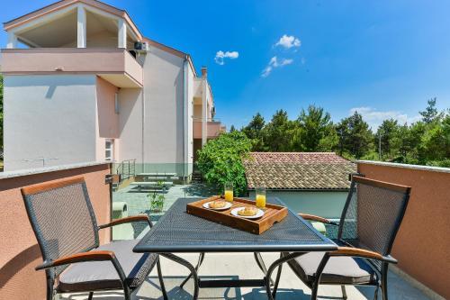 Crowonder Cascada Villa With Jacuzzi - S1