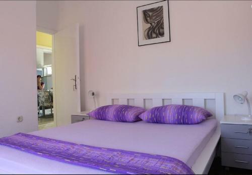 Apartments Adel - 70 M From Beach