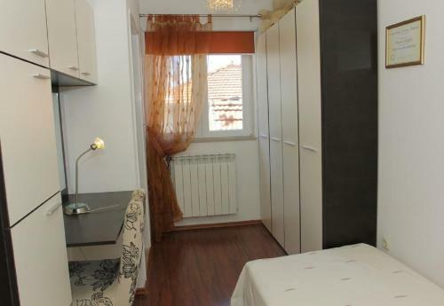Apartments Adel - 70 M From Beach