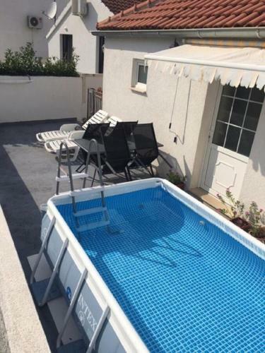 Apartment Sini?a - 300 M From Beach