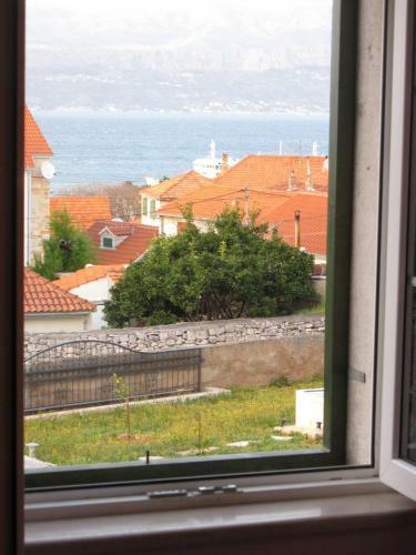 Apartment Sini?a - 300 M From Beach