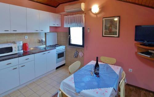 Apartments Ana - 50m From Sea