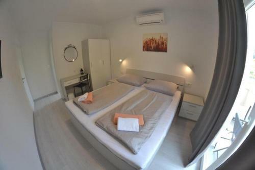 Hostal Apt & Rooms Mario - 150m From Sea