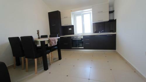 Hostal Apartments Jela
