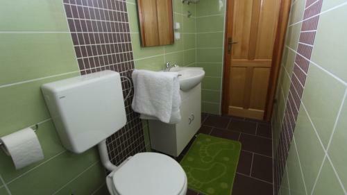 Hostal Apartments Jela