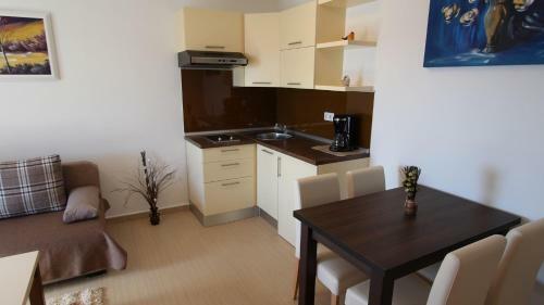 Hostal Apartments Jela