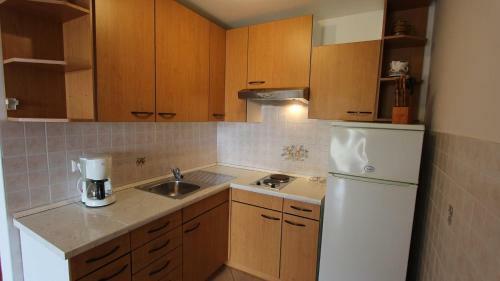 Hostal Apartments Kirin?i?