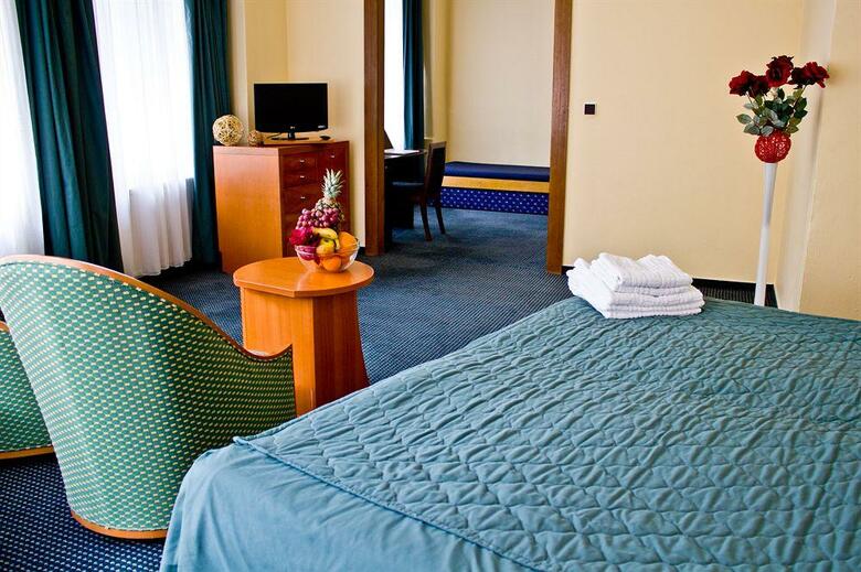 Hotel Harmony