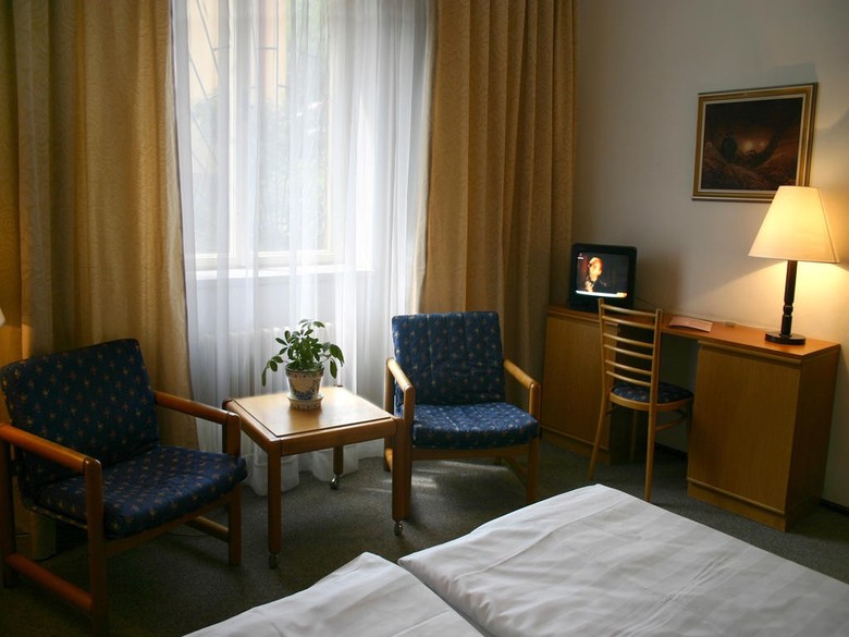 Ea Hotel Jasm�n