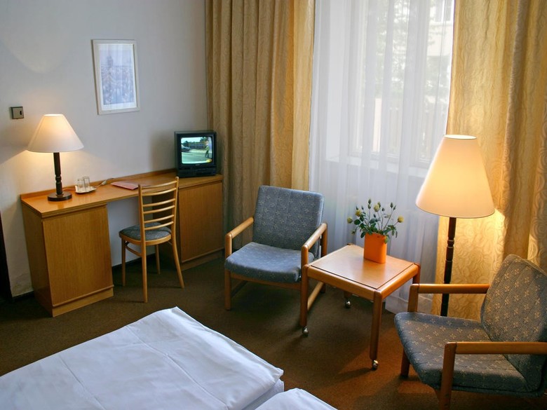 Ea Hotel Jasm�n