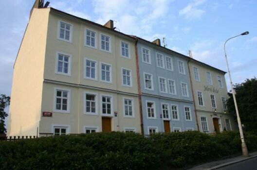 Ea Hotel Jeleni Dvur