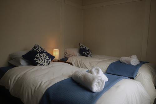 Bed & Breakfast Resort Inn White Silver
