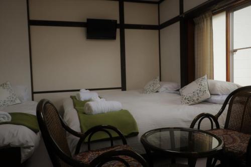 Bed & Breakfast Resort Inn White Silver