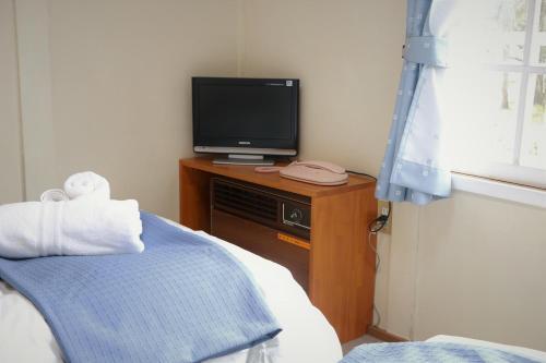 Bed & Breakfast Resort Inn White Silver