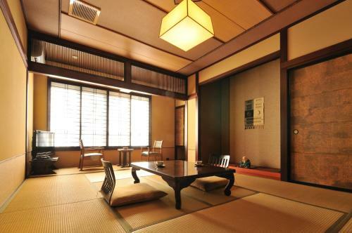 Tokiwasure-no-yado Yoshimoto