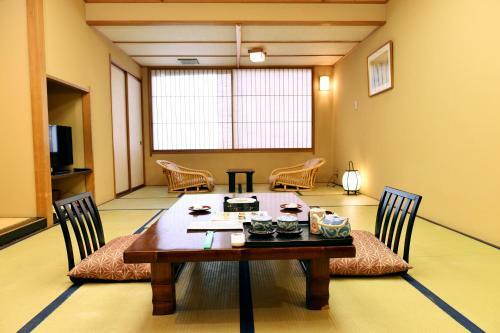 Komatsuya Hachinobou