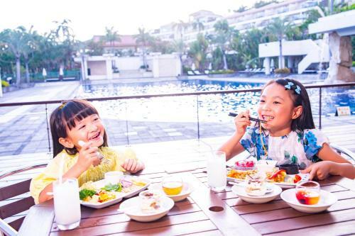 Kanucha Bay Hotel & Villas