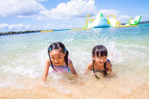 Kanucha Bay Hotel & Villas