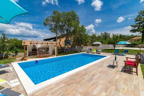 Villa May