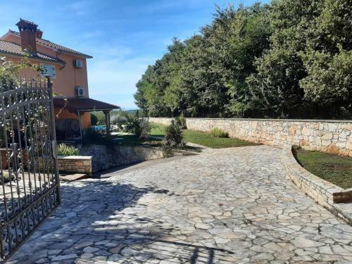 Apartment Villa Brig