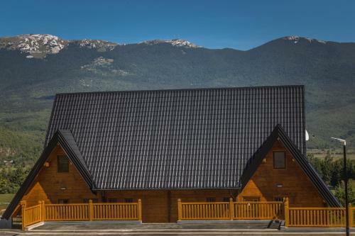 Wooden Houses Macola
