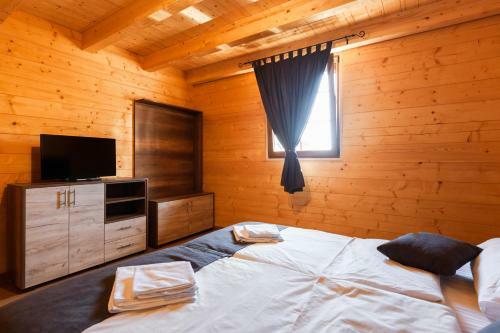 Wooden Houses Macola
