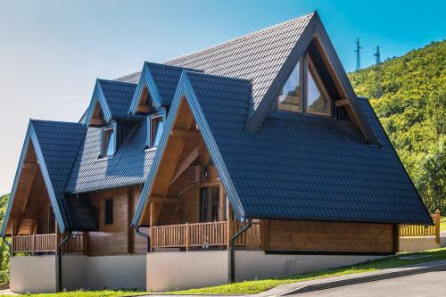 Wooden Houses Macola